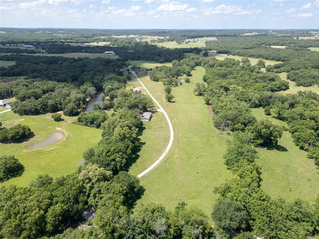 1510 Hawkins Road Whitesboro, TX 76273 - Photo 35 of 40