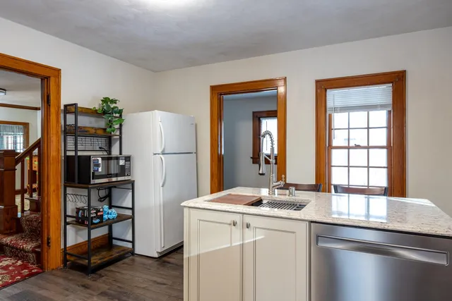 $319,900 | 137 West Foster Street, Appleton, WI 54915