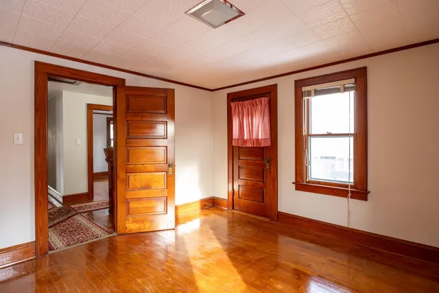 $319,900 | 137 West Foster Street, Appleton, WI 54915