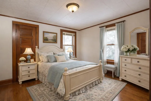 $319,900 | 137 West Foster Street, Appleton, WI 54915