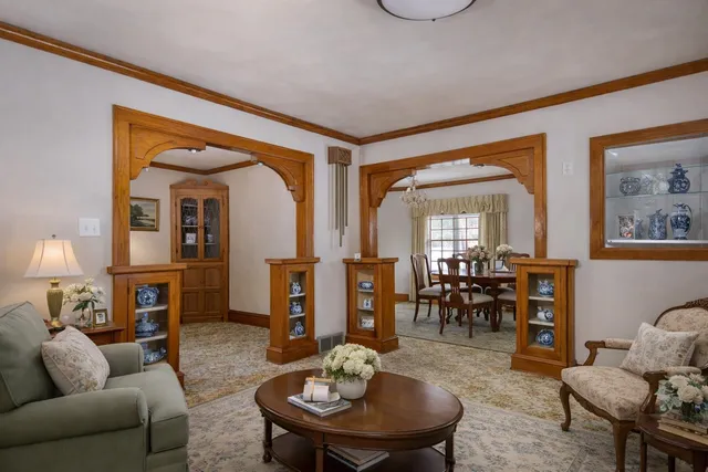 $319,900 | 137 West Foster Street, Appleton, WI 54915