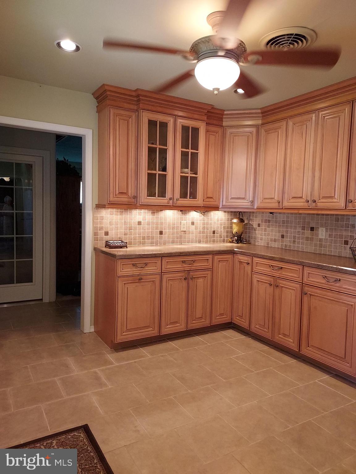 45 Seckelpear Road Levittown, PA 19056 - Photo 14 of 59 Kitchen