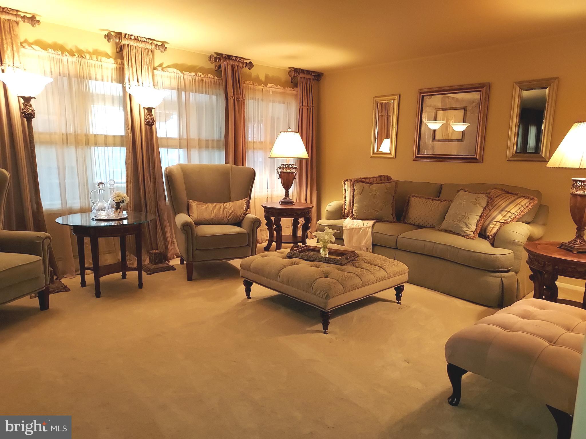 45 Seckelpear Road Levittown, PA 19056 - Photo 27 of 59 Living Room