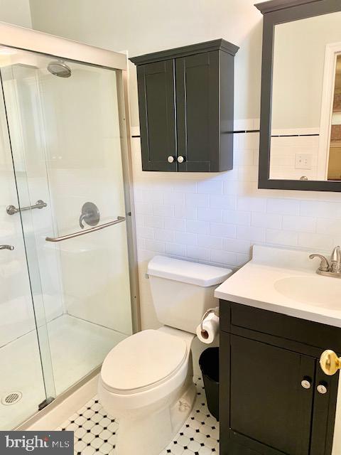 45 Seckelpear Road Levittown, PA 19056 - Photo 37 of 59 Bedroom 1 bathroom