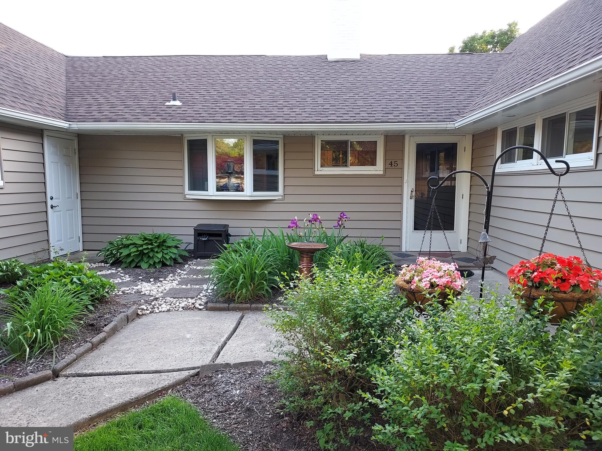 45 Seckelpear Road Levittown, PA 19056 - Photo 4 of 59 Gallery Image 4