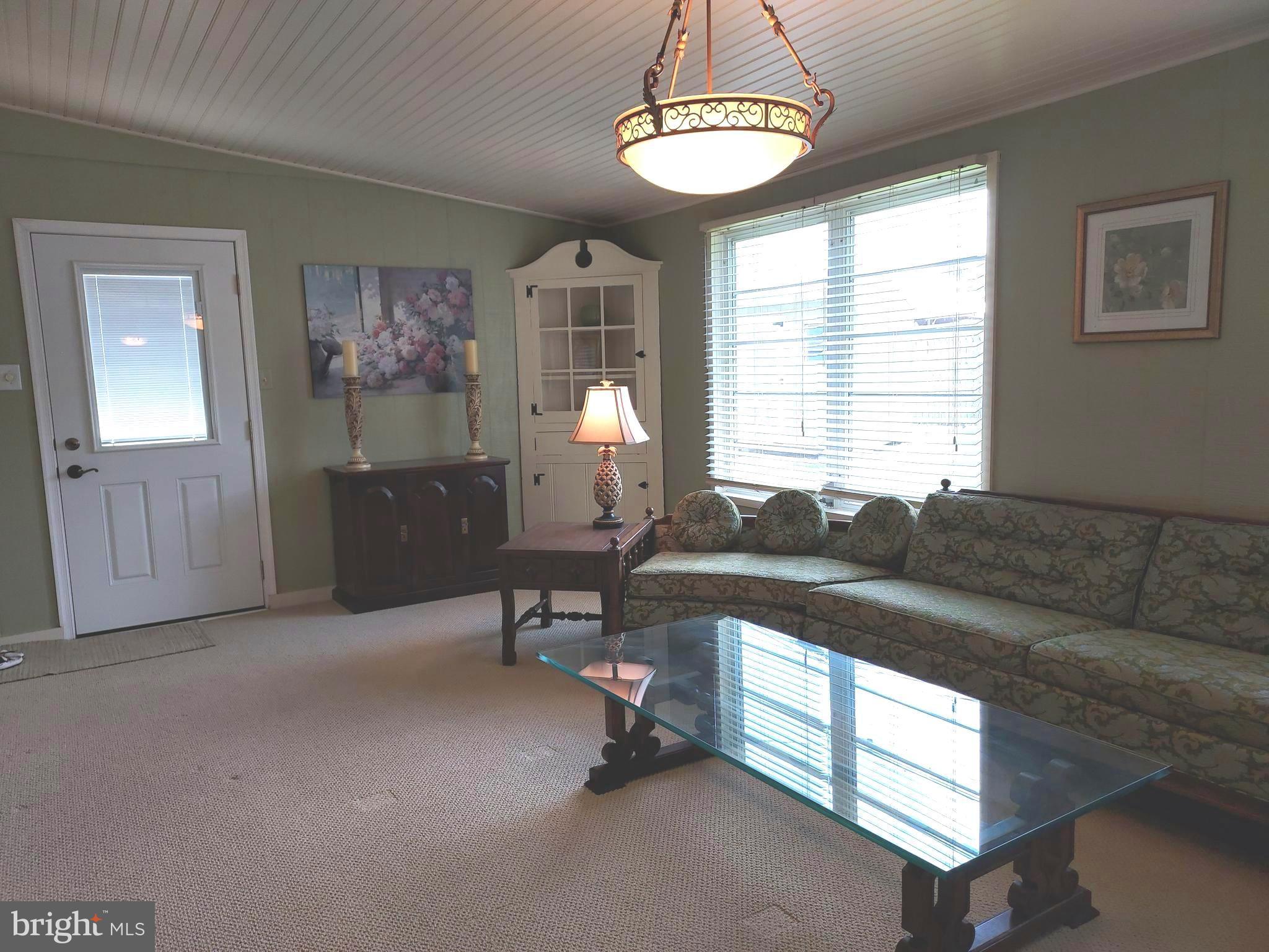 45 Seckelpear Road Levittown, PA 19056 - Photo 44 of 59 3 Season Room