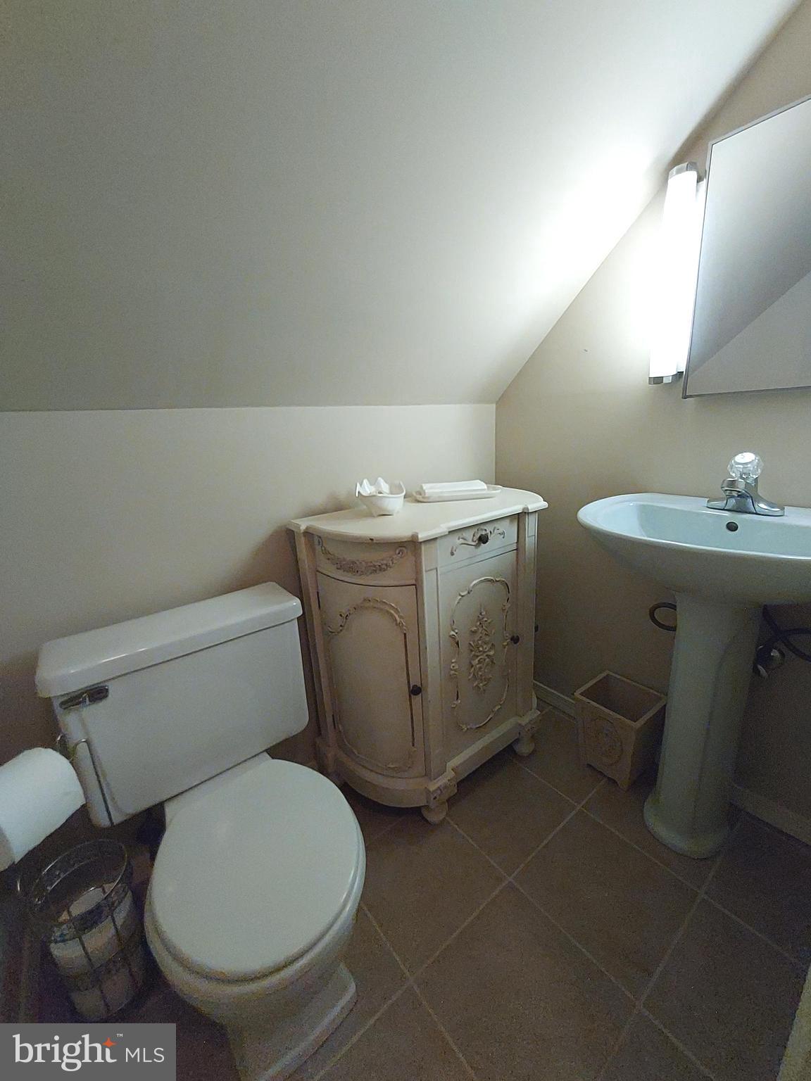 45 Seckelpear Road Levittown, PA 19056 - Photo 51 of 59 Half bath