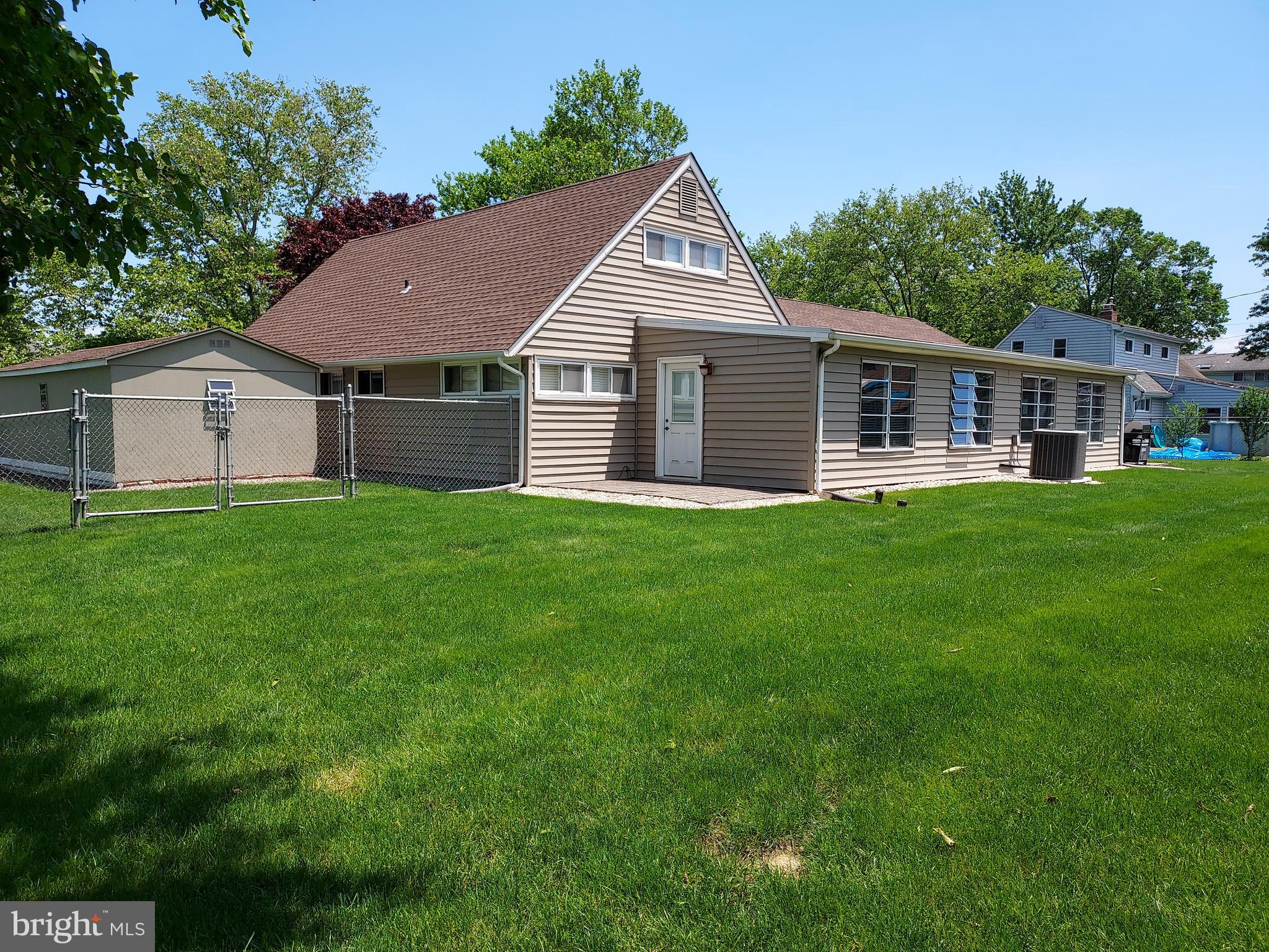 45 Seckelpear Road Levittown, PA 19056 - Photo 53 of 59 Back yard