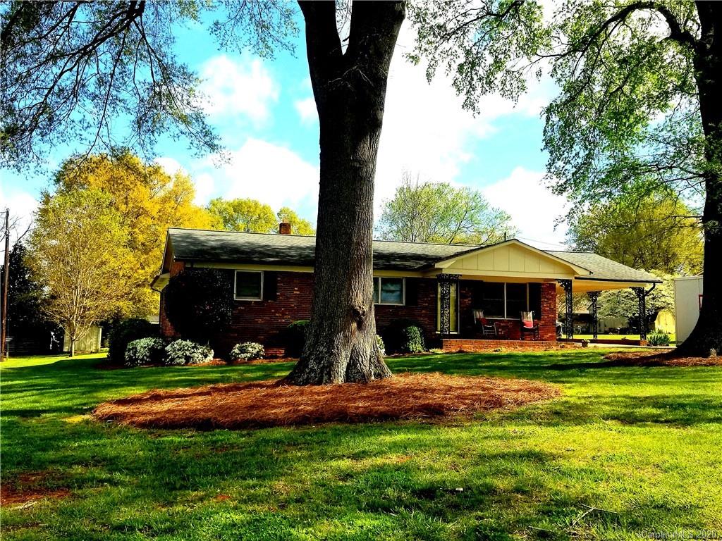 2405 Heavner Road Lincolnton, NC 28092 - Photo 1 of 46 Gallery Image 1