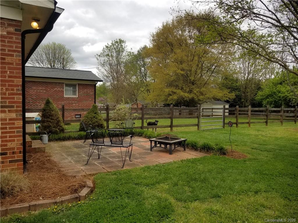2405 Heavner Road Lincolnton, NC 28092 - Photo 4 of 46 Gallery Image 4