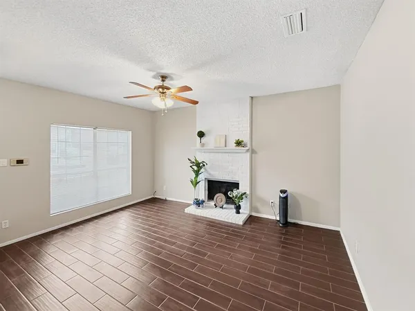 $270,000 | 214 Samuel Boulevard, Unit 1H, Coppell, TX 75019
