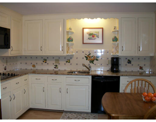 158 Hampshire Road Wellesley, MA 02481 - Photo 6 of 14 Gallery Image 6