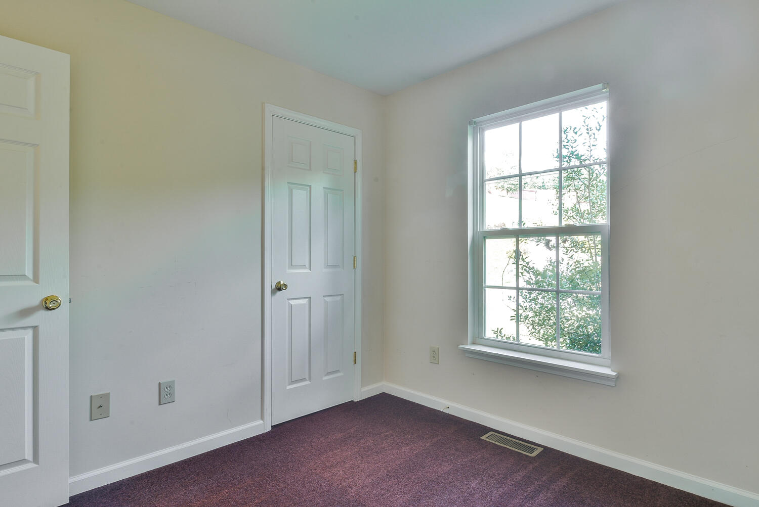 421 South Austin Springs Road Johnson City, TN 37601 - Photo 14 of 22 TRB_7710