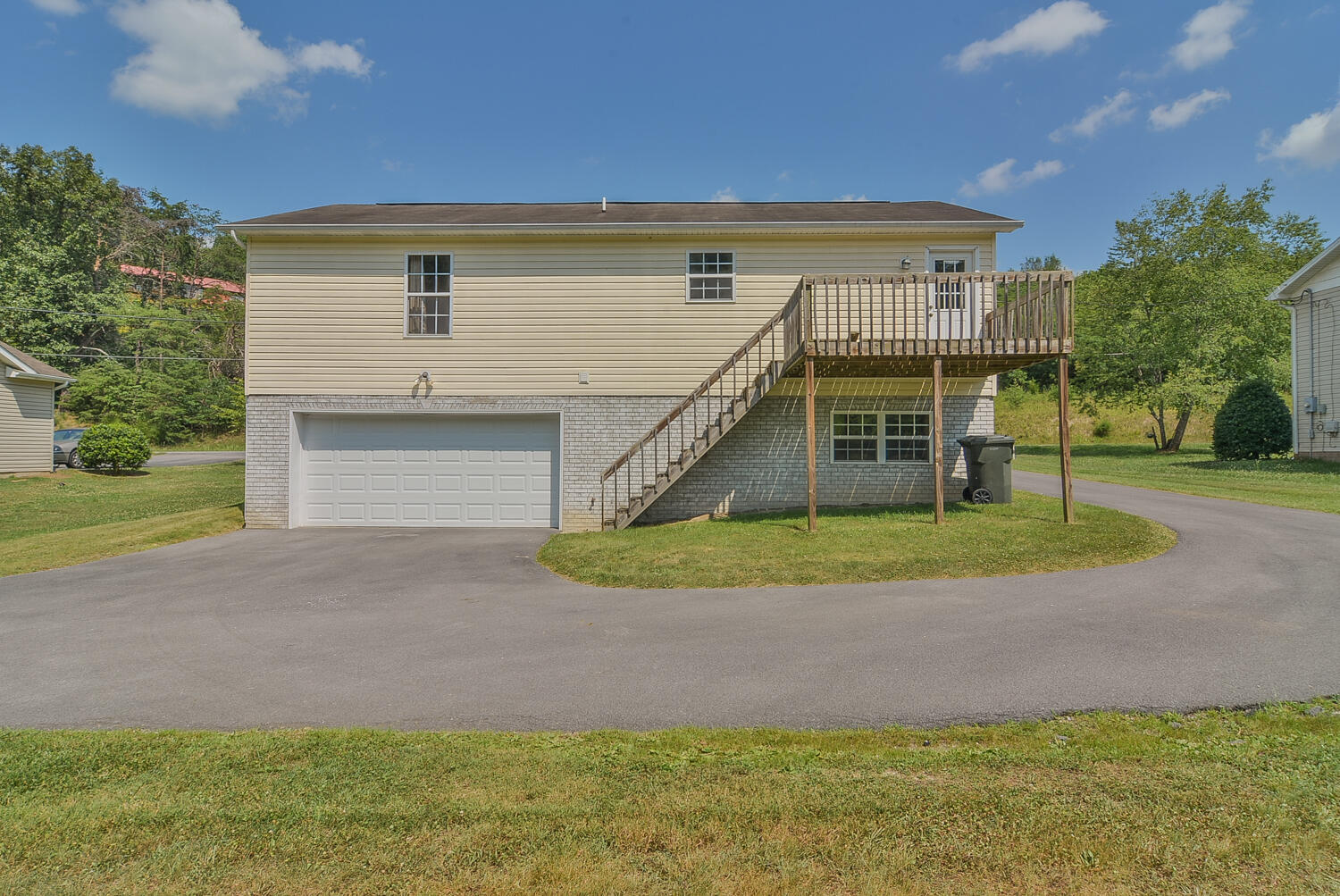 421 South Austin Springs Road Johnson City, TN 37601 - Photo 21 of 22 TRB_7729