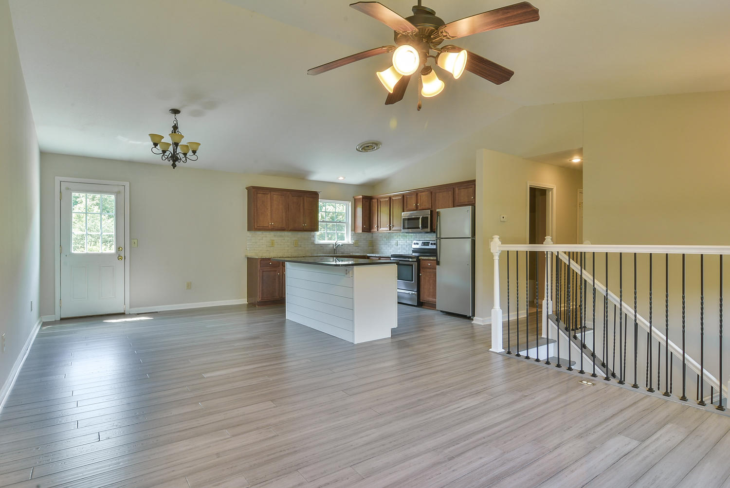 421 South Austin Springs Road Johnson City, TN 37601 - Photo 5 of 22 TRB_7720