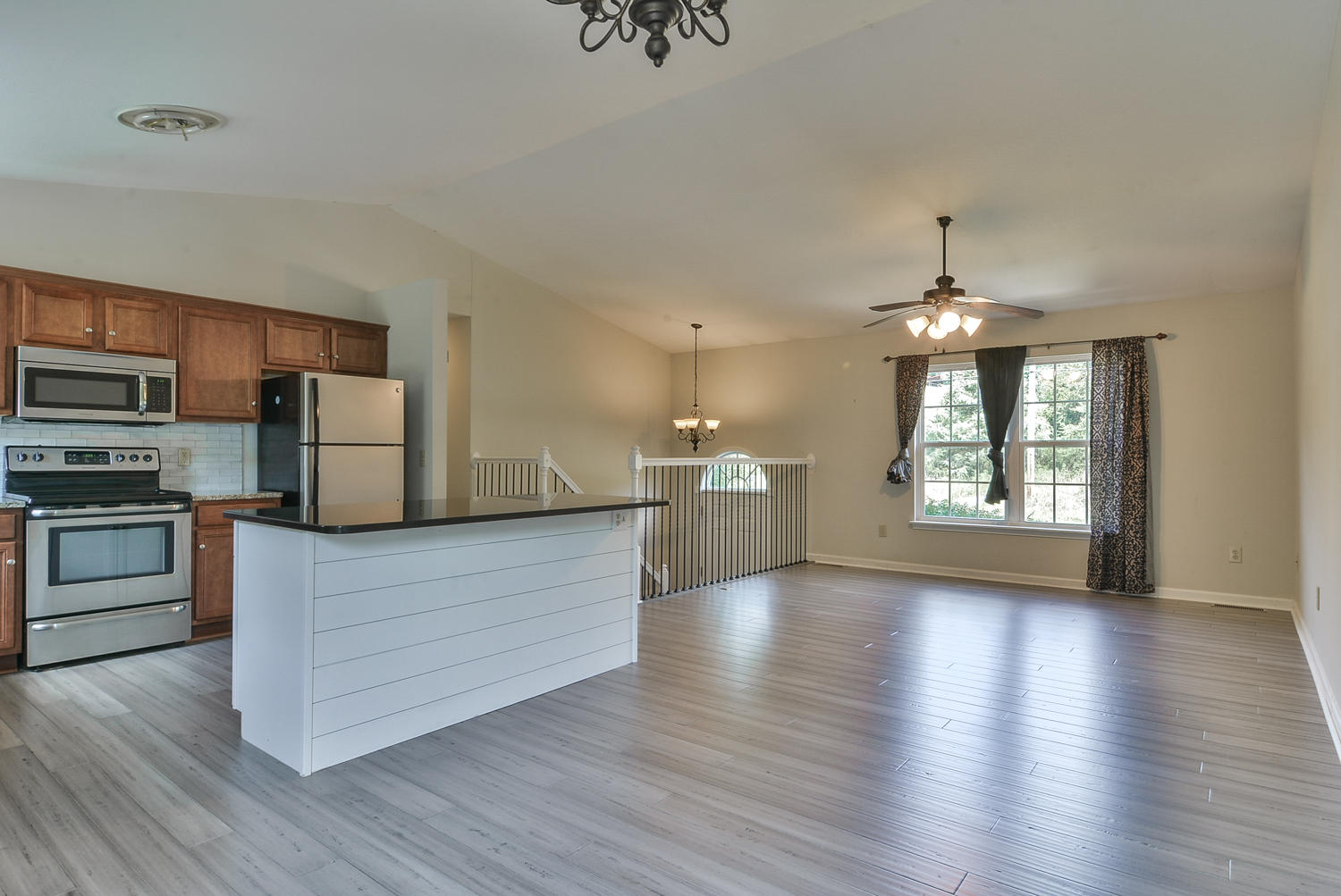 421 South Austin Springs Road Johnson City, TN 37601 - Photo 10 of 22 TRB_7718