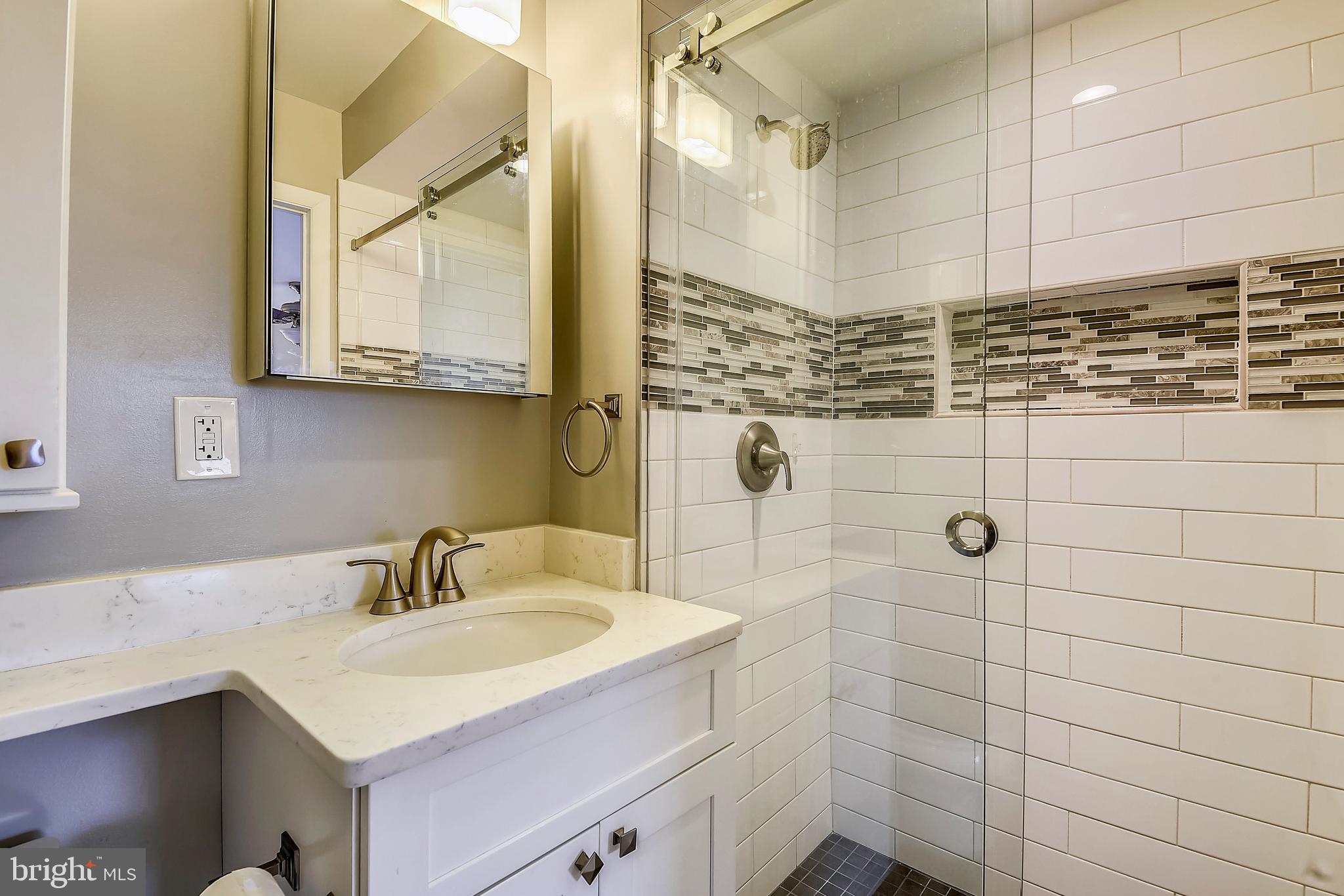 306 South Waterford Road Silver Spring, MD 20901 - Photo 17 of 36