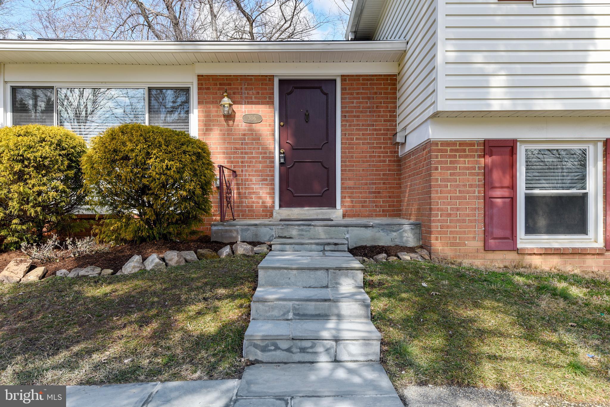 306 South Waterford Road Silver Spring, MD 20901 - Photo 6 of 36