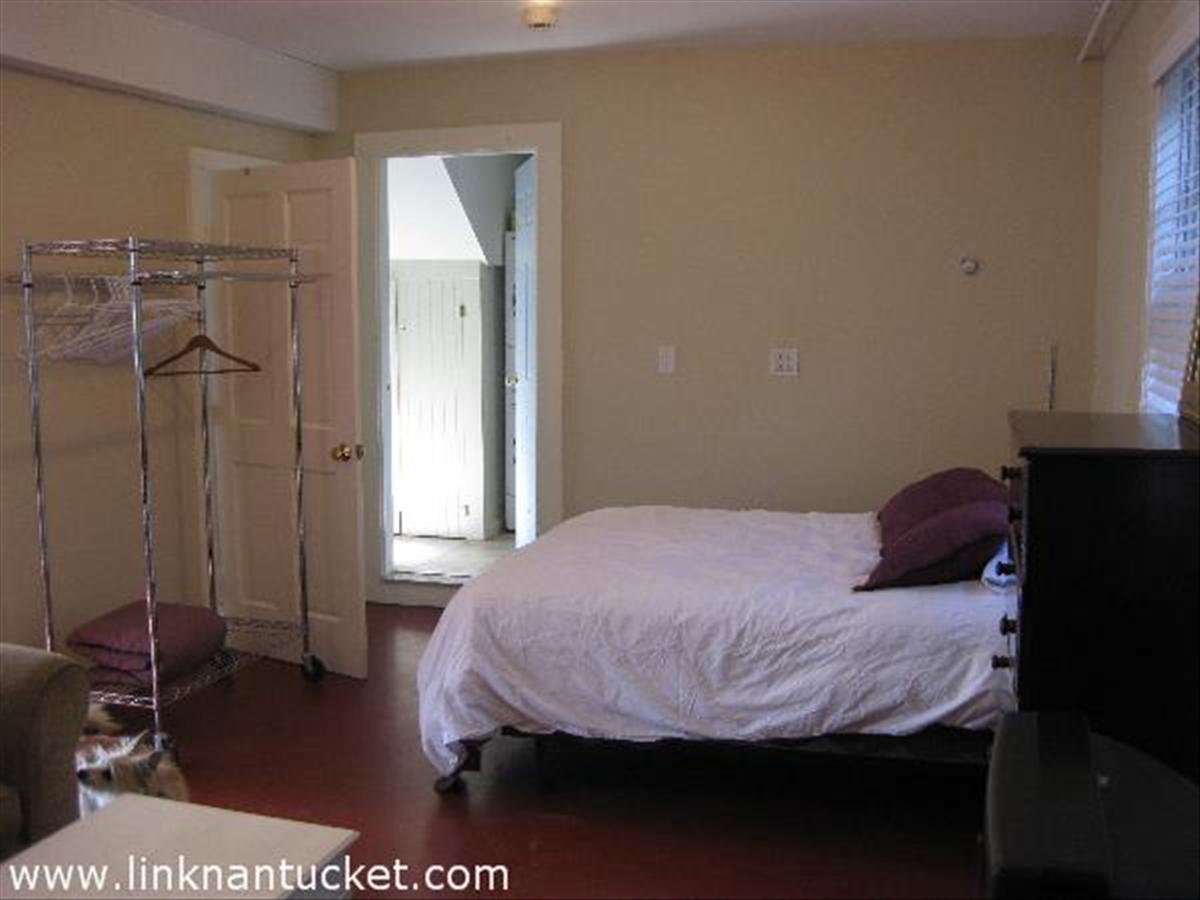 39 B Essex Road, Unit 2 Nantucket, MA 02554 - Photo 3 of 10 Gallery Image 3