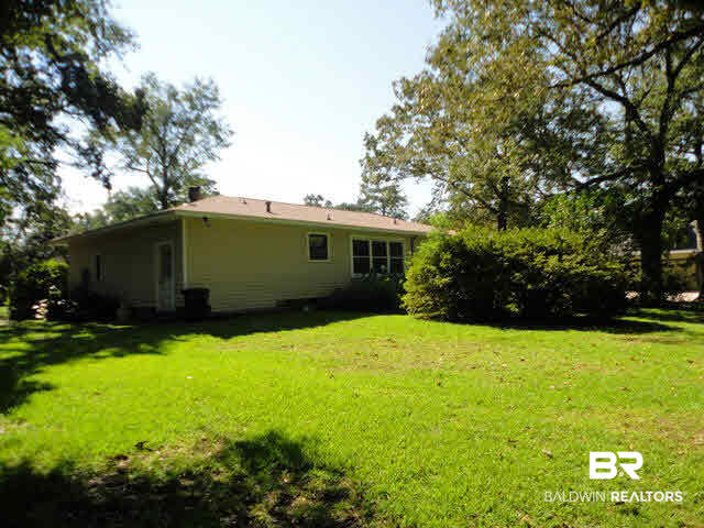 366 South Summit Street Fairhope, AL 36532 - Photo 5 of 17 Back View