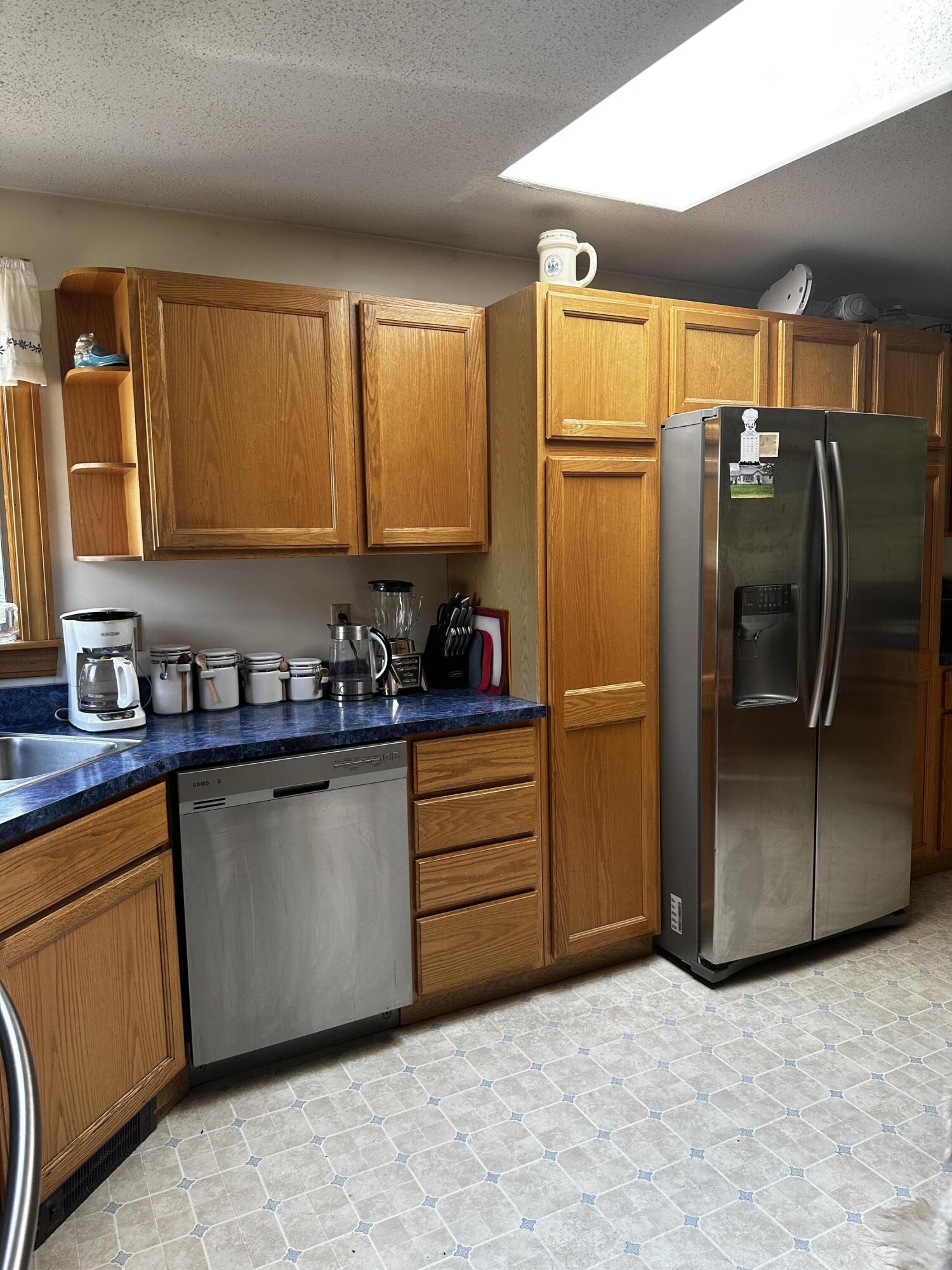 28 Pilgrim Road Caribou, ME 04736 - Photo 4 of 86 IMG_8691