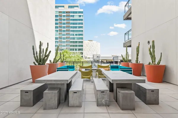 $595,000 | 3131 North Central Avenue, Unit 6015, Phoenix, AZ 85012