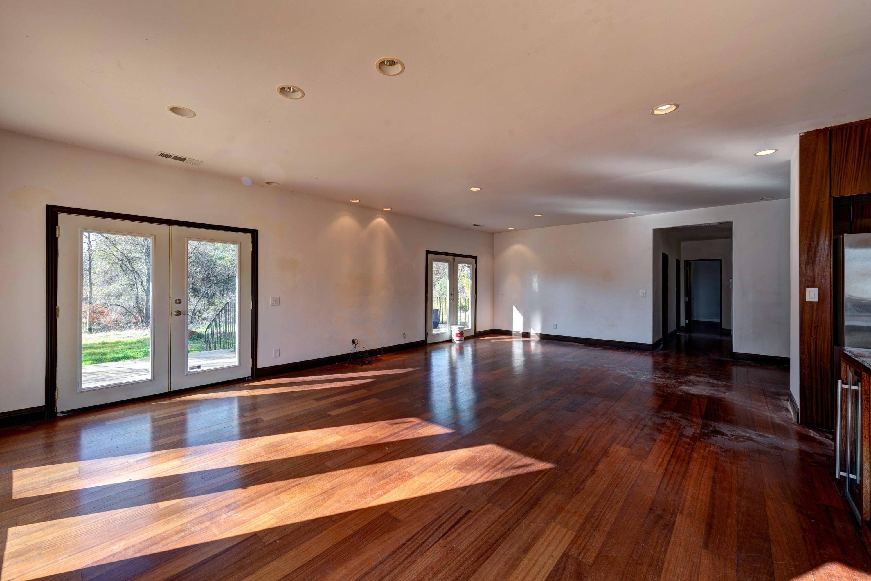 7475 Placer Road Redding, CA 96001 - Photo 7 of 12 4Ut3x0aw