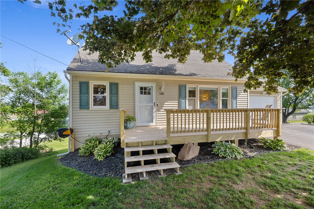 301 Ridge Road Ontario, NY 14519 - Photo 1 of 50