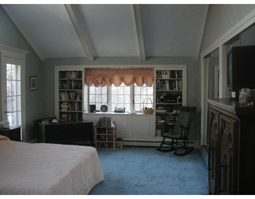 31 Batchelder Road Boxford, MA 01921 - Photo 8 of 10