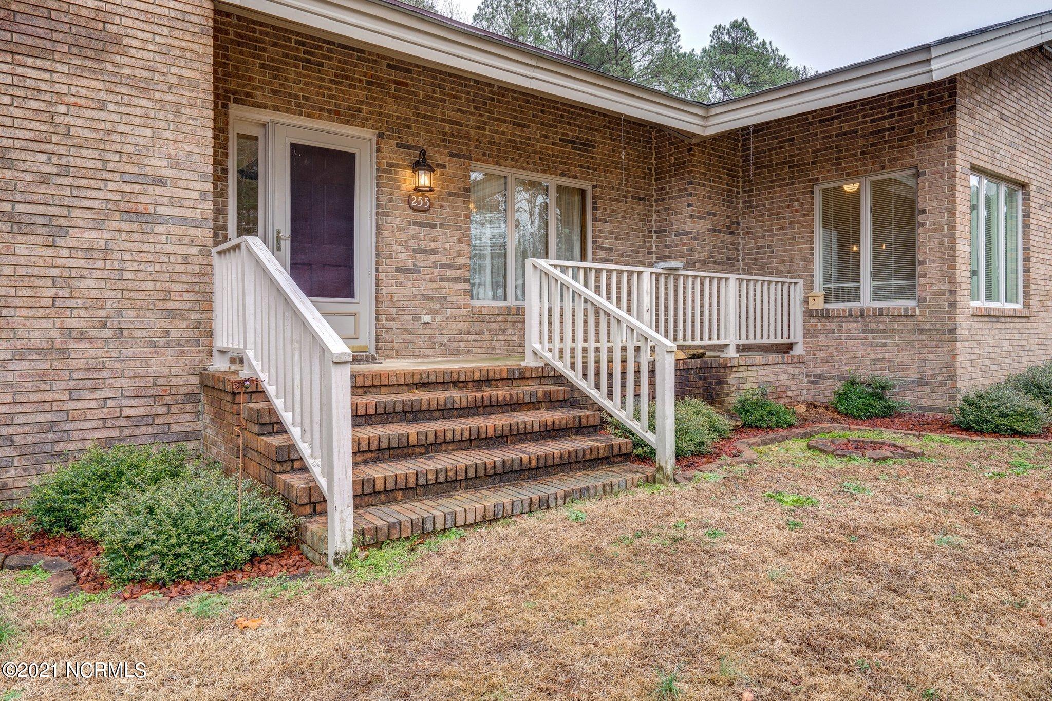 255 River Ridge Lane Spring Hope, NC 27882 - Photo 3 of 27 009-255RiverRidgeLane-SpringHope-NC-2788