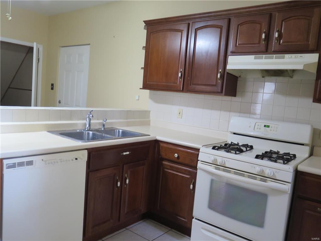 3644 Edmundson Road St. Louis, MO 63114 - Photo 10 of 33 Gallery Image 10