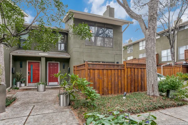 $2,295 | 145 Terrell Road, San Antonio, TX 78209