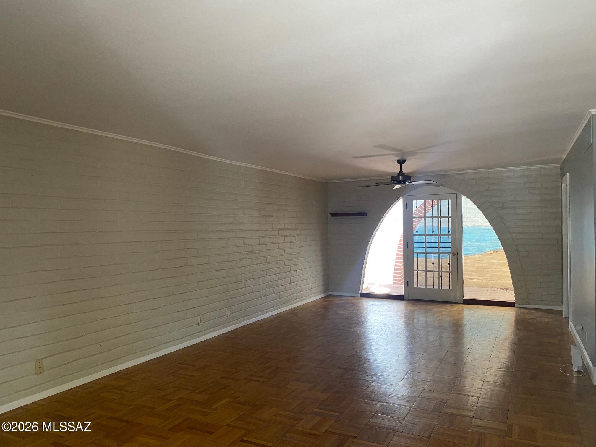 604 West Roller Coaster Road Tucson, AZ 85704 - Photo 3 of 11