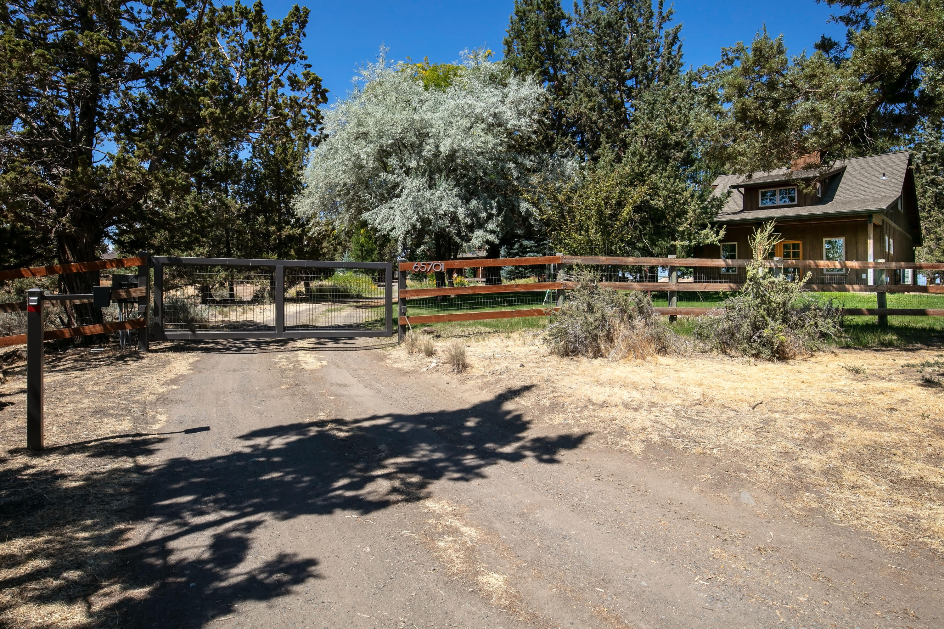 65701 Twin Bridges Road Bend, OR 97703 - Photo 40 of 44 35a