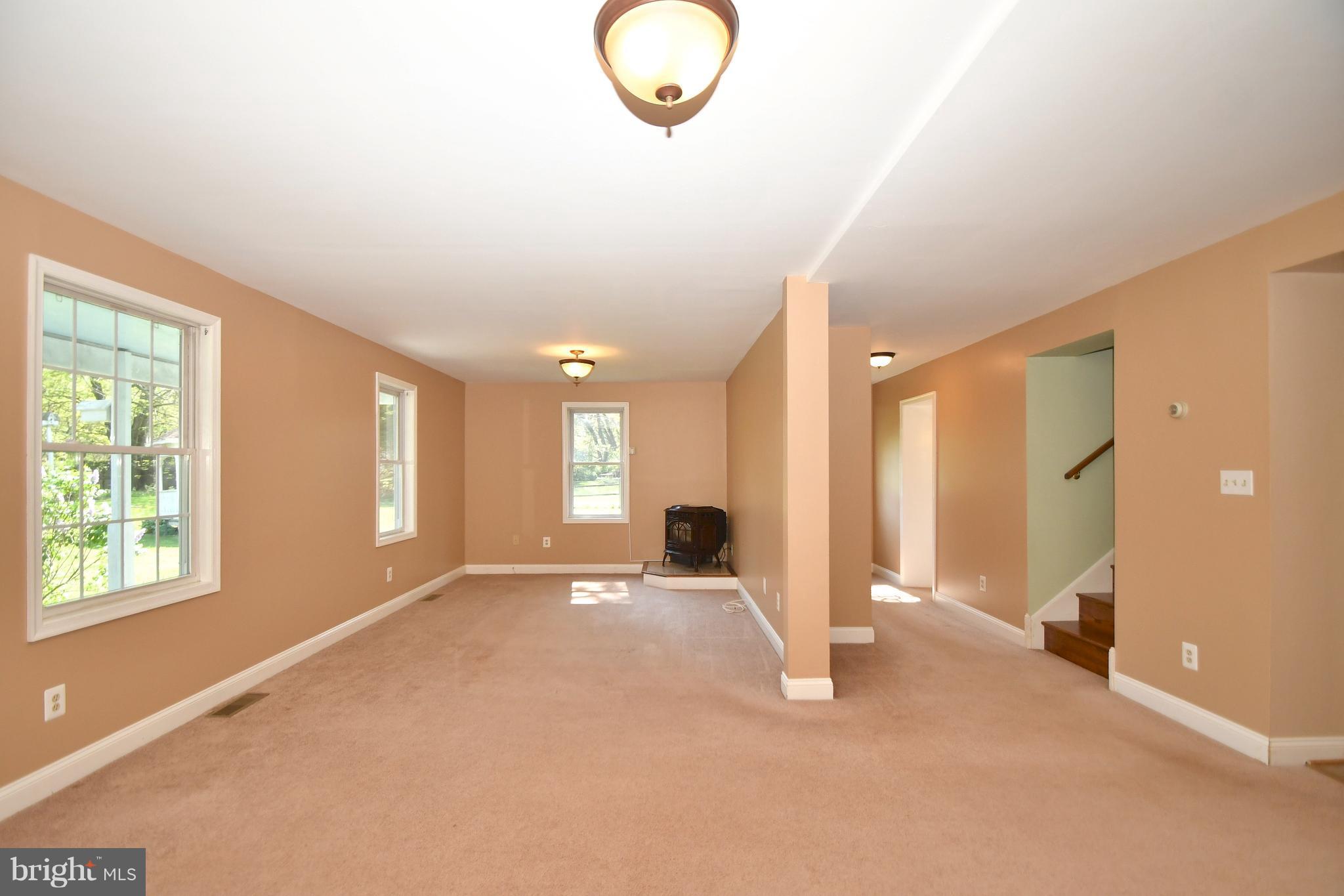 1425 Old Philadelphia Road Aberdeen, MD 21001 - Photo 15 of 30 Spacious and Sunny Living Room