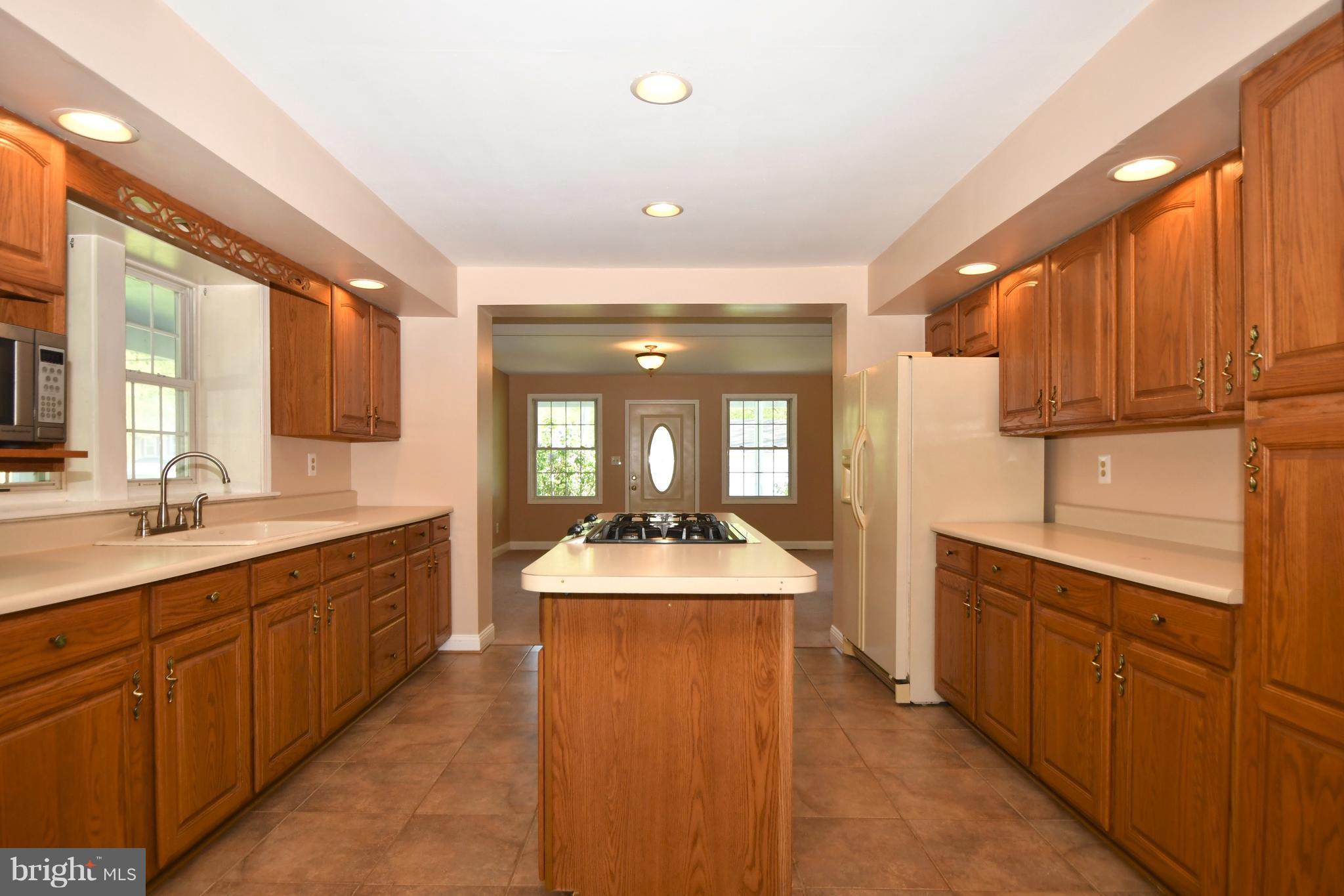 1425 Old Philadelphia Road Aberdeen, MD 21001 - Photo 7 of 30 Plenty of Cabinets & Counter Space
