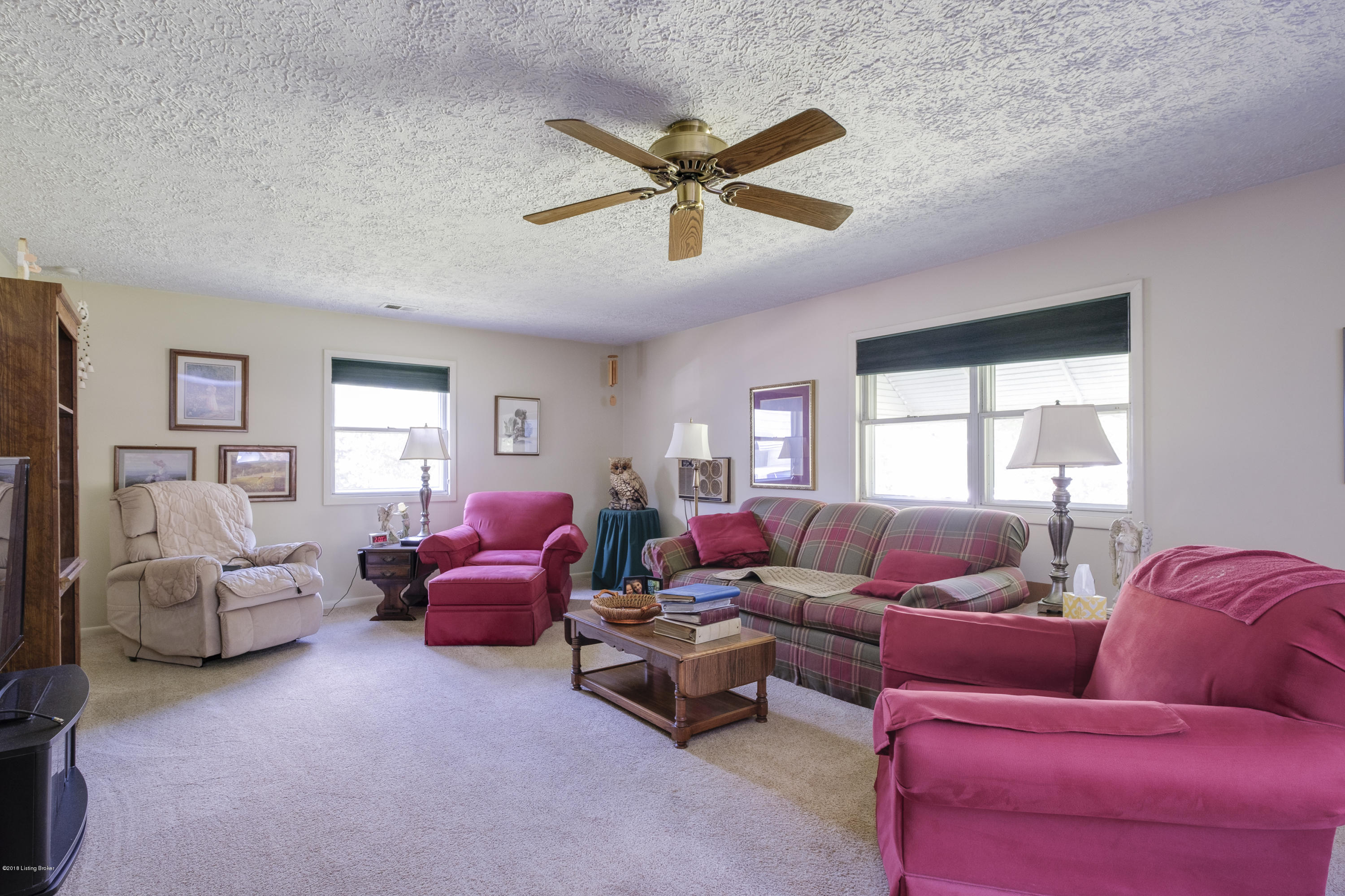 1853 Heaton Road Louisville, KY 40216 - Photo 12 of 23 1853 Heaton Road for Print-1012