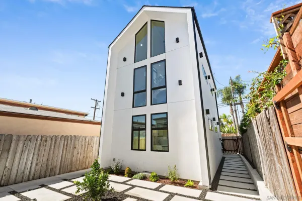$1,899,000 | 3322-28 Nile Street, San Diego, CA 92104