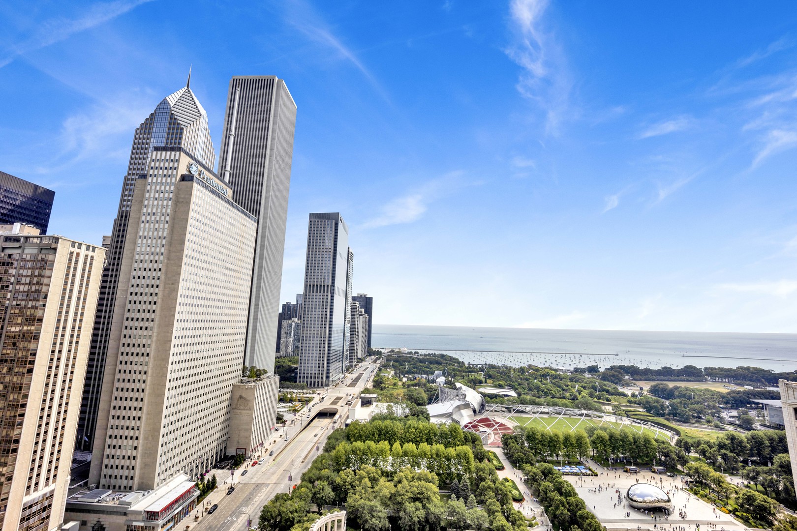 130 North Garland Court, Unit 3001 Chicago, IL 60602 - Photo 12 of 63 a view of a city