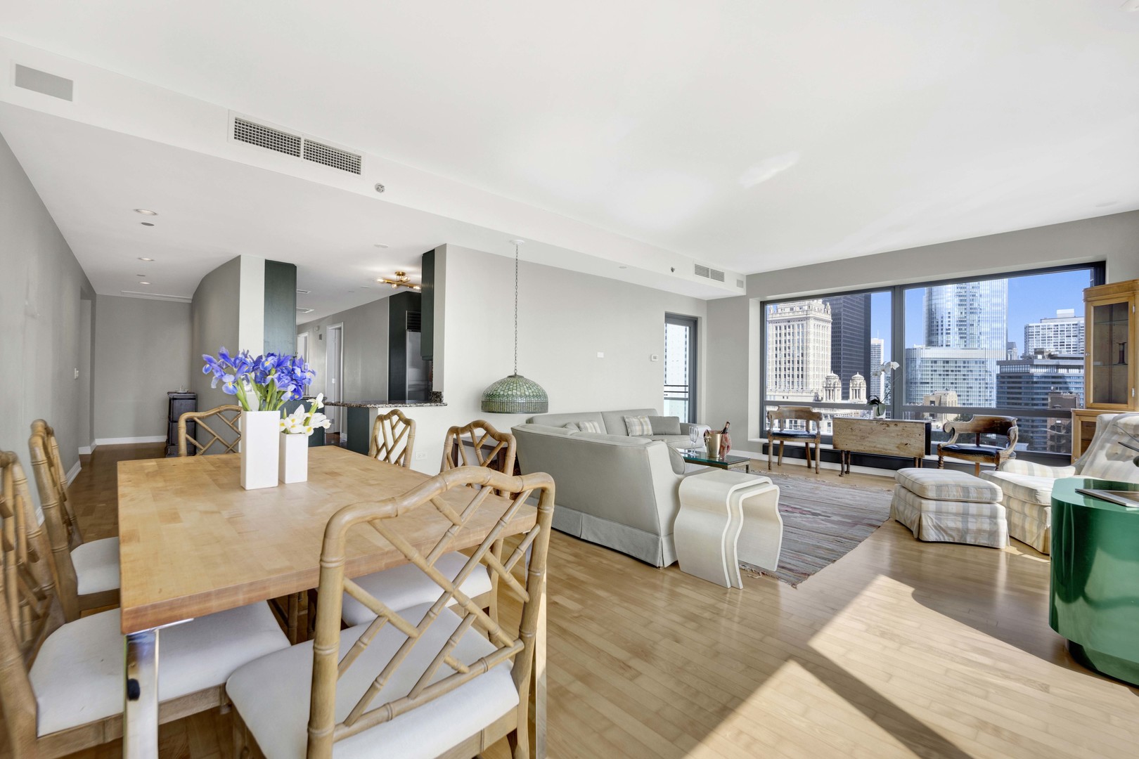 130 North Garland Court, Unit 3001 Chicago, IL 60602 - Photo 14 of 63