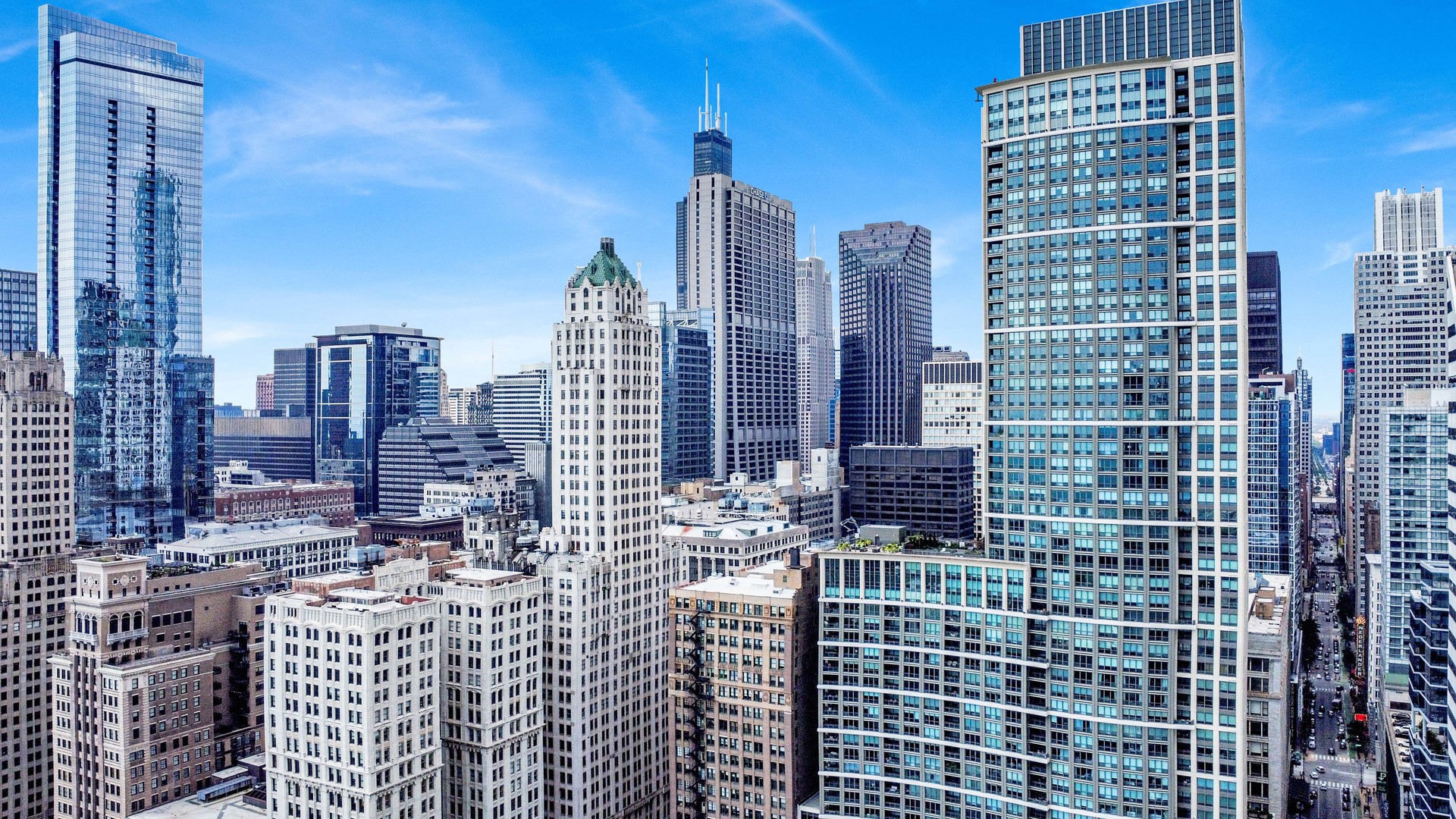 130 North Garland Court, Unit 3001 Chicago, IL 60602 - Photo 3 of 63 a view of city with tall buildings