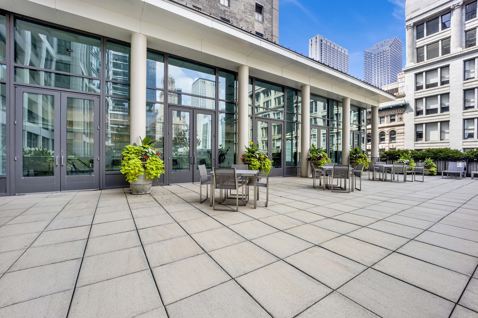 130 North Garland Court, Unit 3001 Chicago, IL 60602 - Photo 48 of 63