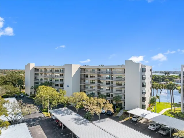 $295,000 | 1316 Pasadena Avenue South, Unit 303, South Pasadena, FL 33707