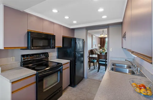 $295,000 | 1316 Pasadena Avenue South, Unit 303, South Pasadena, FL 33707