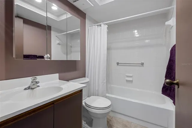 $295,000 | 1316 Pasadena Avenue South, Unit 303, South Pasadena, FL 33707