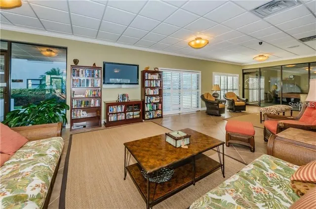 $295,000 | 1316 Pasadena Avenue South, Unit 303, South Pasadena, FL 33707