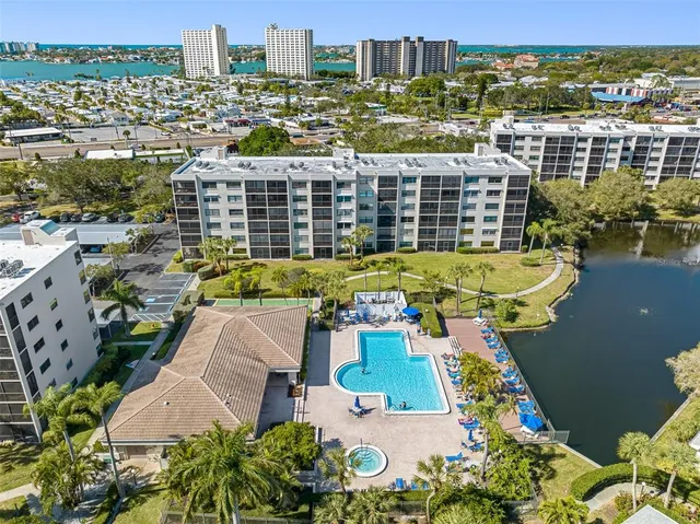 $295,000 | 1316 Pasadena Avenue South, Unit 303, South Pasadena, FL 33707