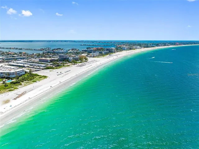 $295,000 | 1316 Pasadena Avenue South, Unit 303, South Pasadena, FL 33707