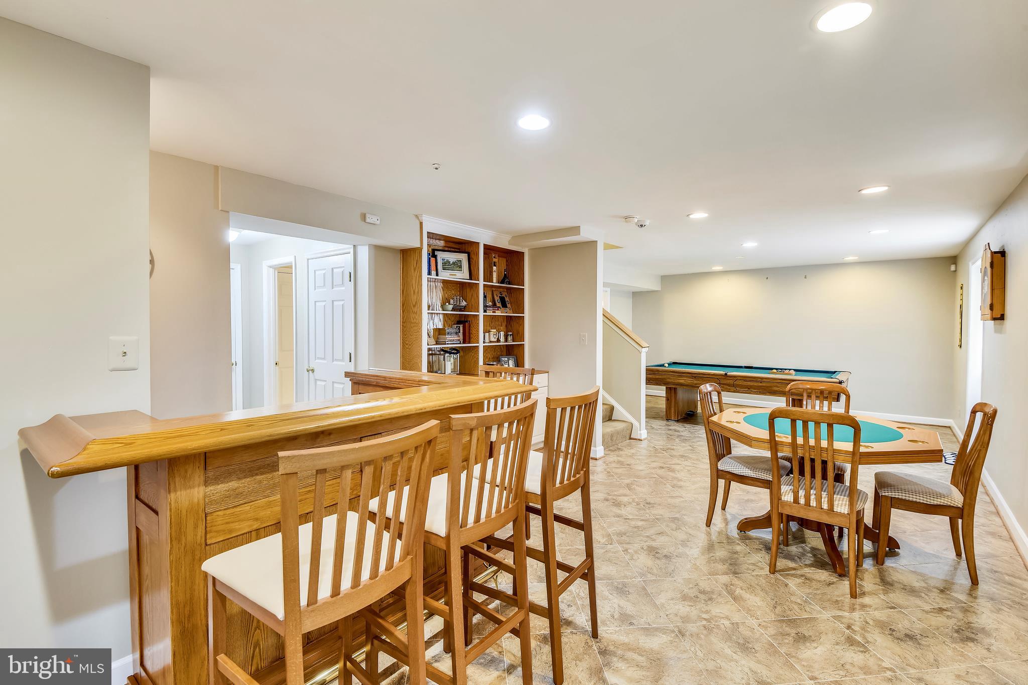 1 Strachan Place Edgewater, MD 21037 - Photo 25 of 43 Wet bar