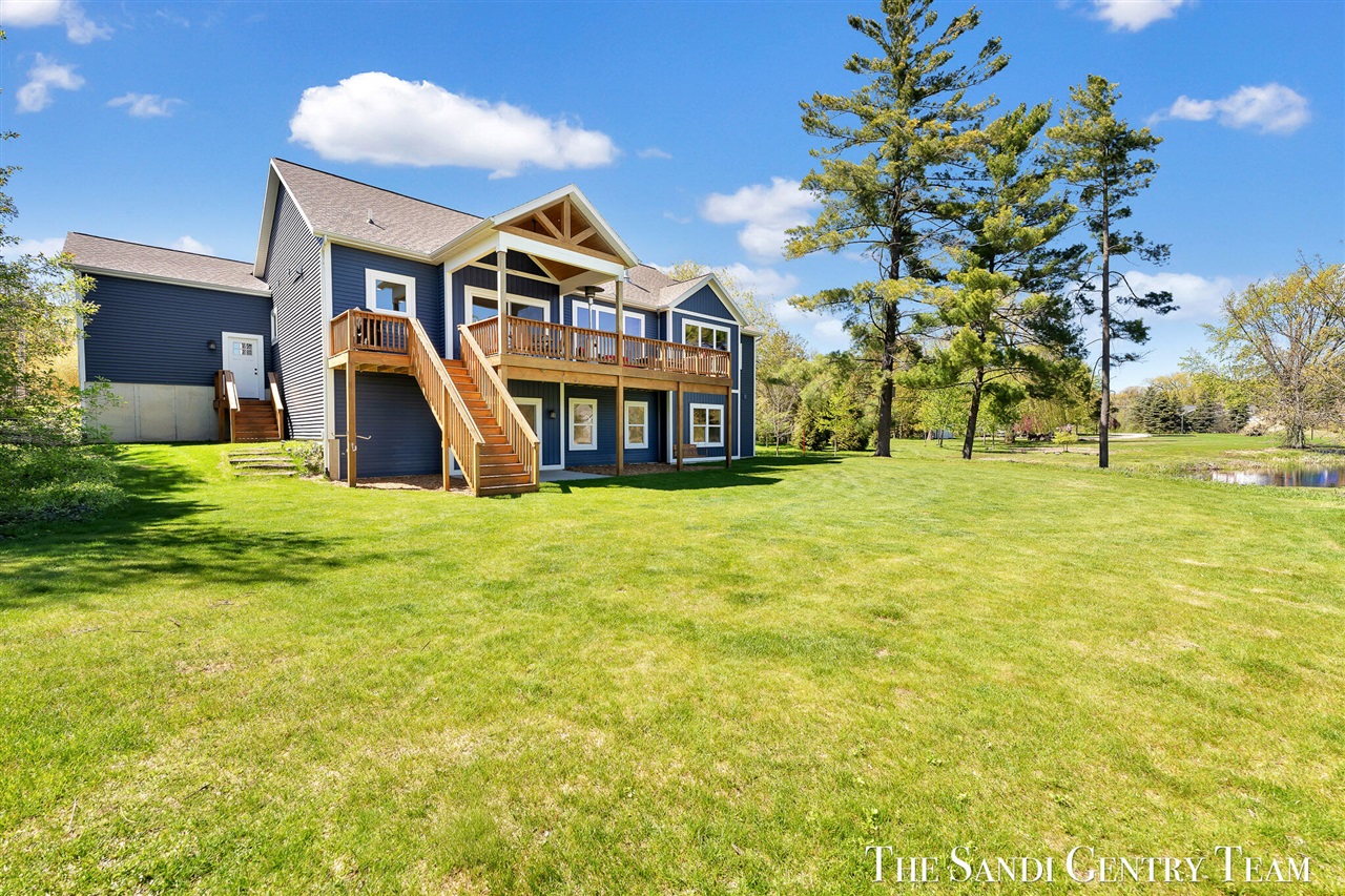 17940 Cove Street Spring Lake, MI 49456 - Photo 9 of 73